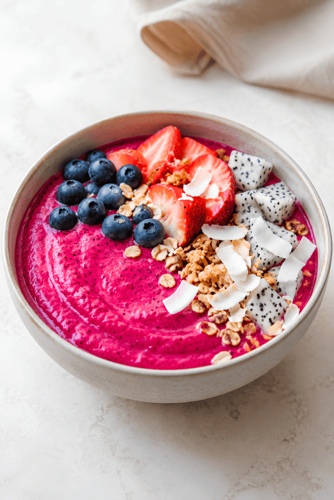 Pitaya Dragon Fruit Smoothie Bowl